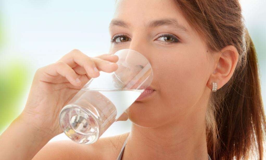 Diaform Plus is washed with water without gas