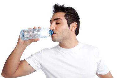 Diabetics always torment a strong thirst