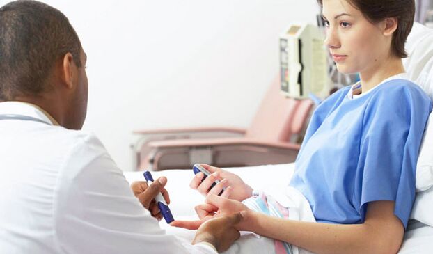 Measuring blood glucose level will help diagnose diabetes